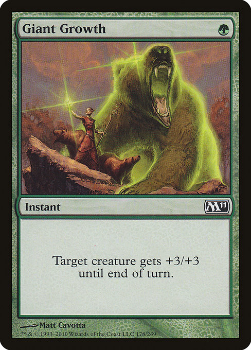 Giant Growth - Magic 2011 Common Card